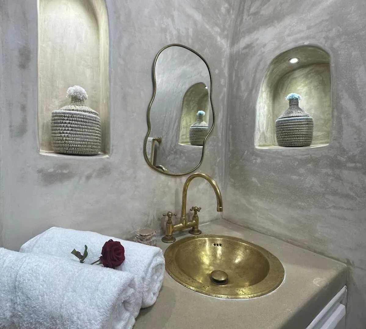 Mini Style Riad In The Heart Of The Medina Essaouira